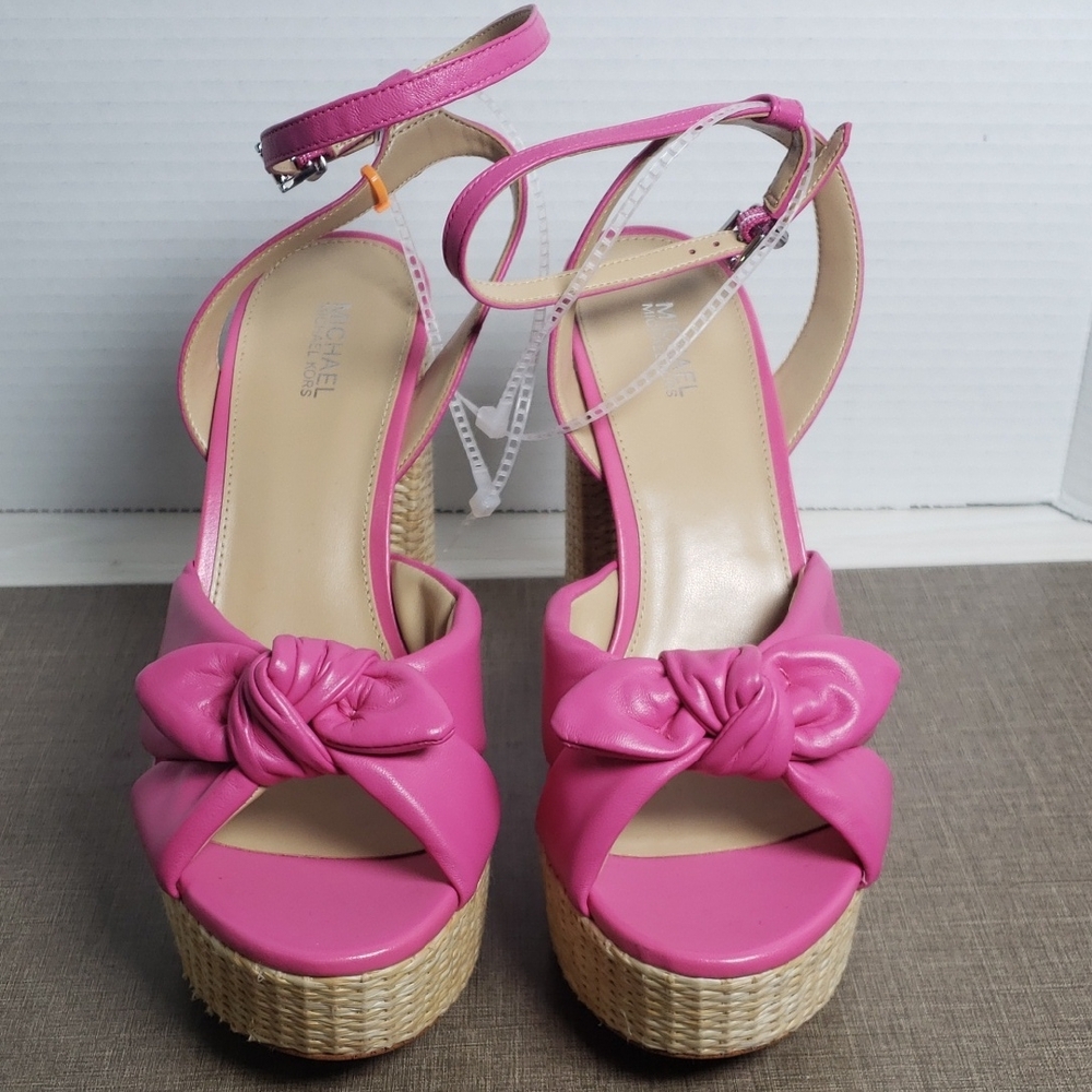 Michael Kors‎ Sadie Pink  Leather Bow Platform Sandals - SZ 8.5 - NWOT - Picture 2 of 11